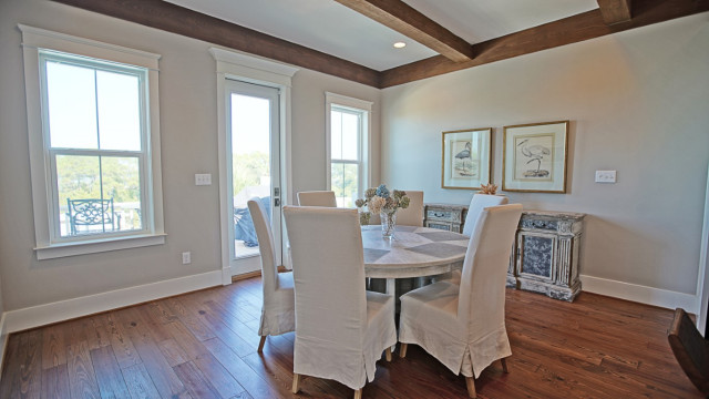 Palm Breeze on Ono rustic-dining-room