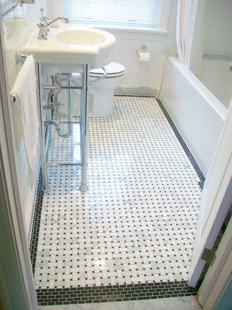Bathroom Reno With Basketweave Floor, Tile Border Floor Bathroom