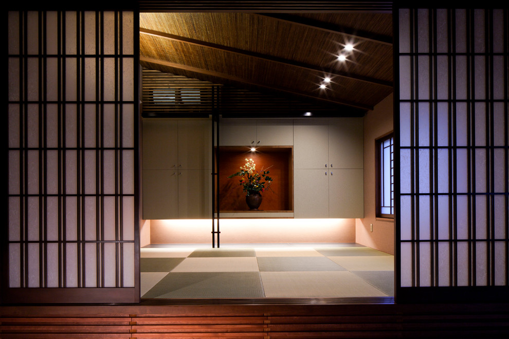 Design ideas for an asian living room in Osaka.