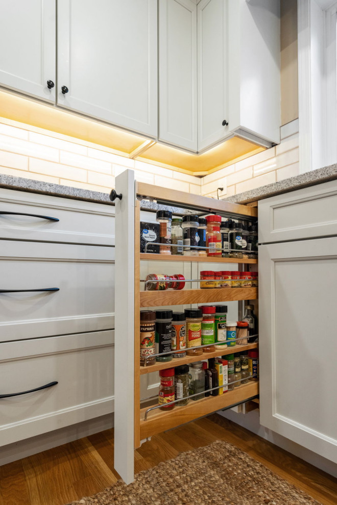 Transitional kitchen photo in Boston