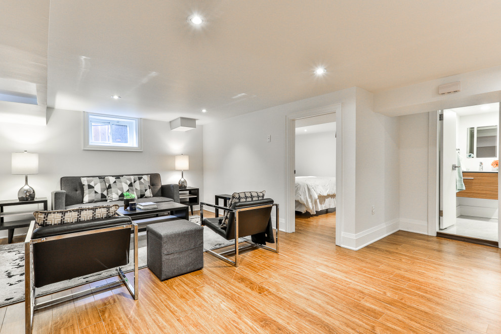Home design - transitional home design idea in Toronto