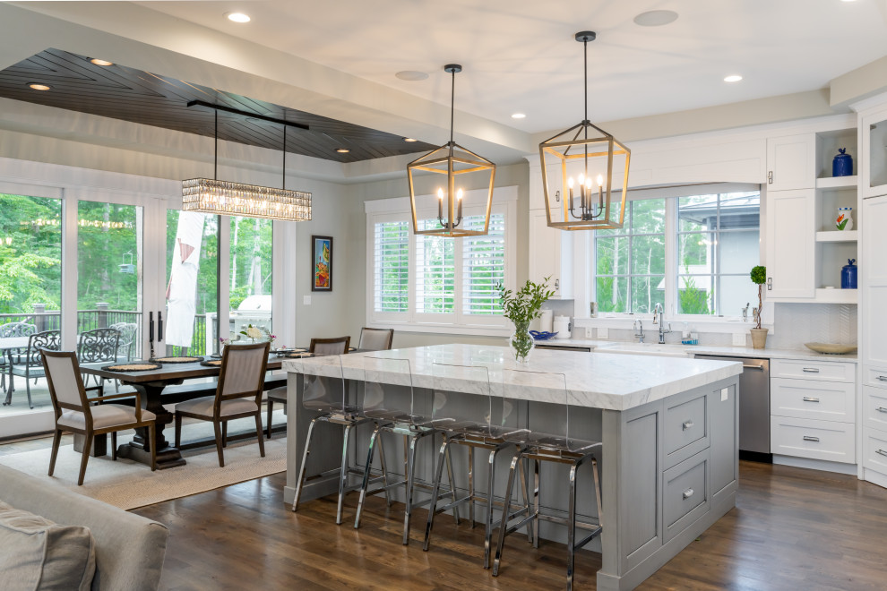 Kitchen - transitional kitchen idea