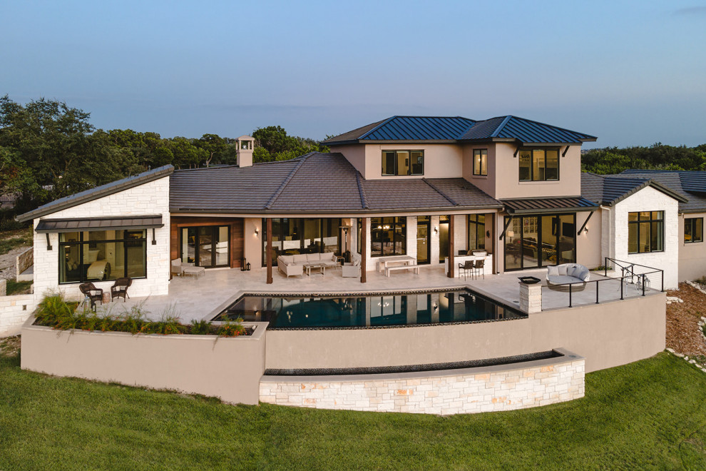 Home design - transitional home design idea in Austin
