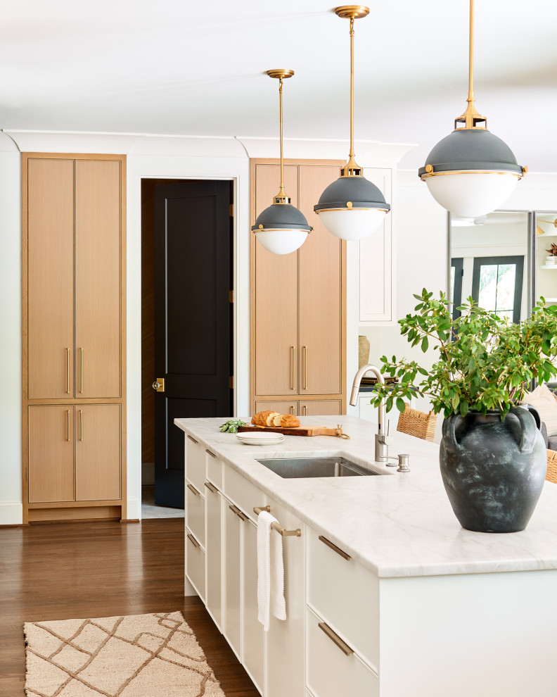 Kitchen - transitional kitchen idea