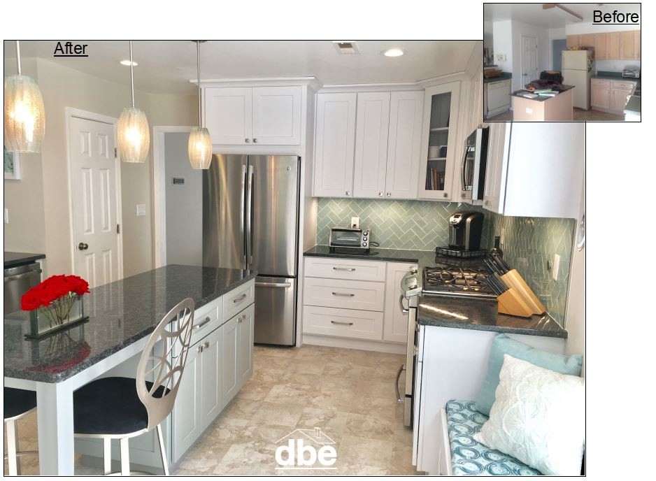 Eat-in kitchen - mid-sized transitional u-shaped vinyl floor and brown floor eat-in kitchen idea with an undermount sink, shaker cabinets, white cabinets, glass countertops, blue backsplash, glass tile backsplash, stainless steel appliances and an island