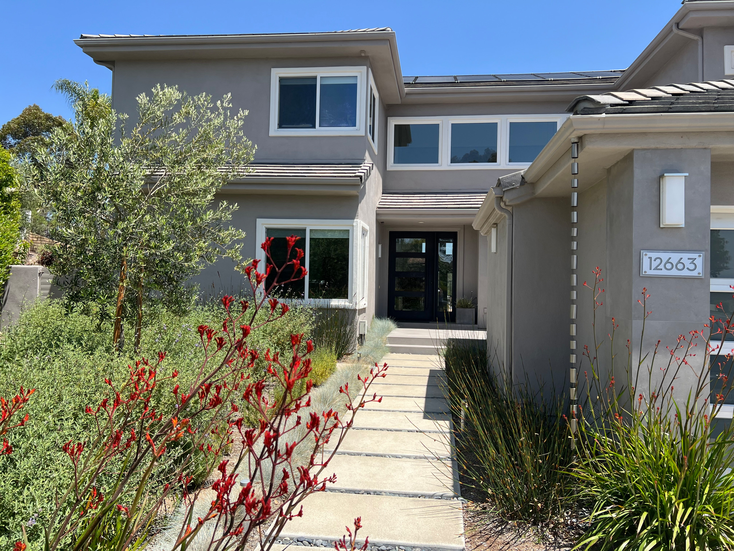 Modern Scripps Ranch Living