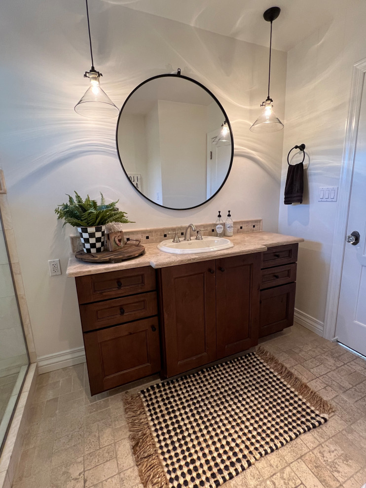 Example of a transitional bathroom design in Phoenix