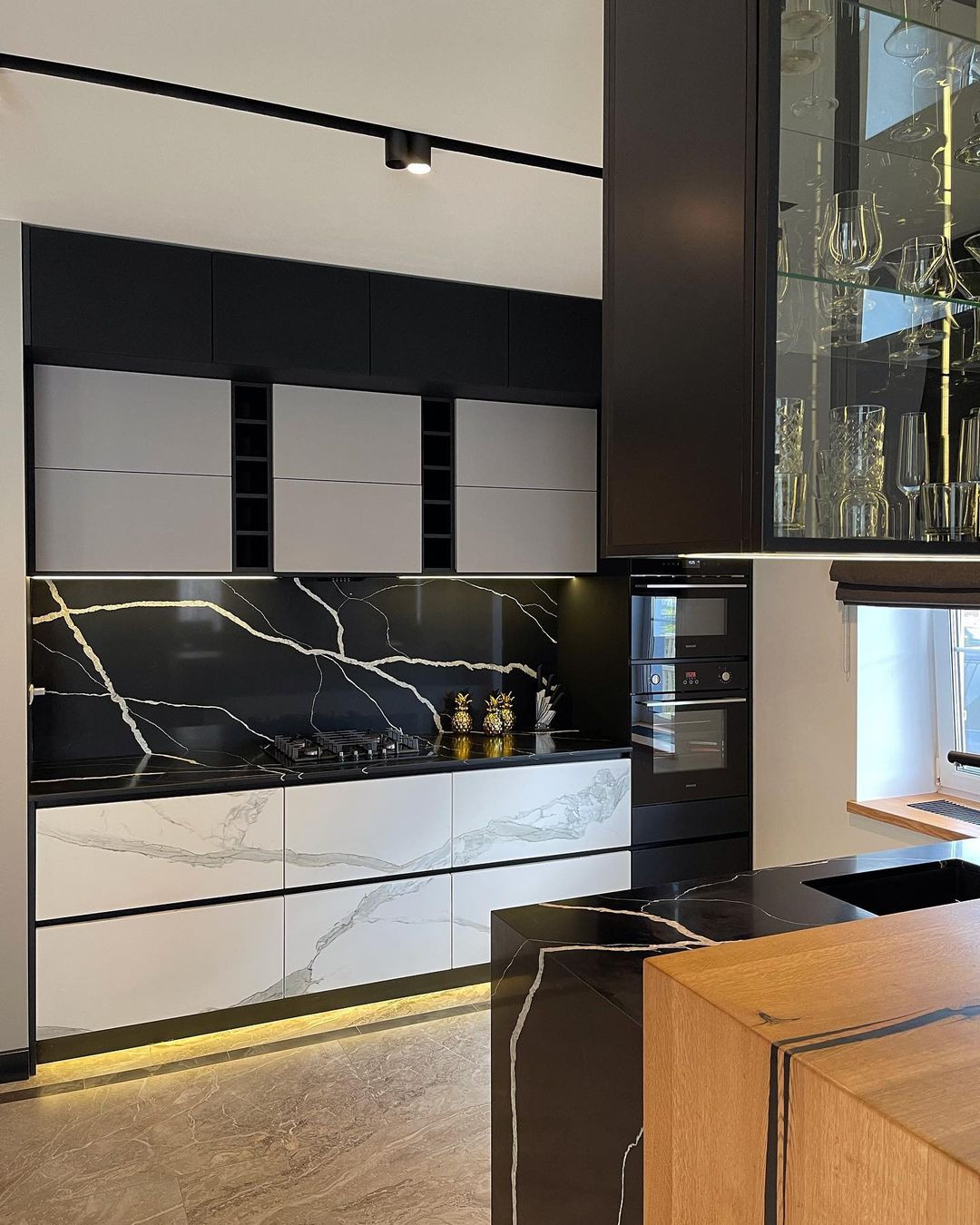 Парящая кухня