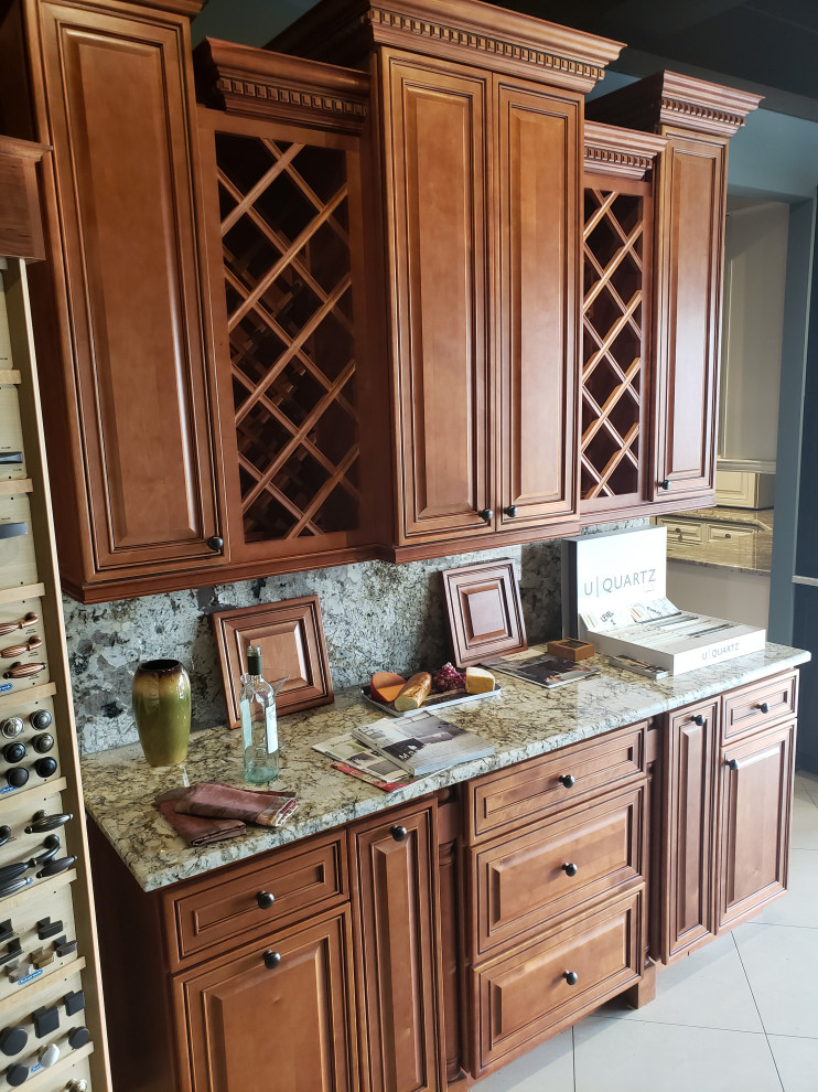 Example of a transitional kitchen design in Chicago