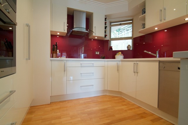Billyard Ave modern-kitchen