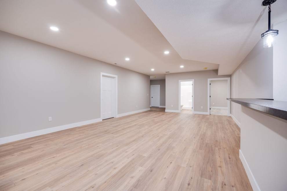 Amazing 2357 + over 900 sqft in basement home in Lebanon Ohio
