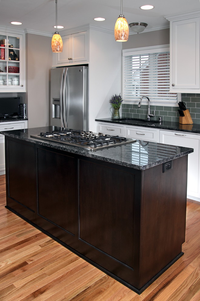 2013 WRA Winners: Kitchen Remodels - Contemporary - Kitchen - Milwaukee