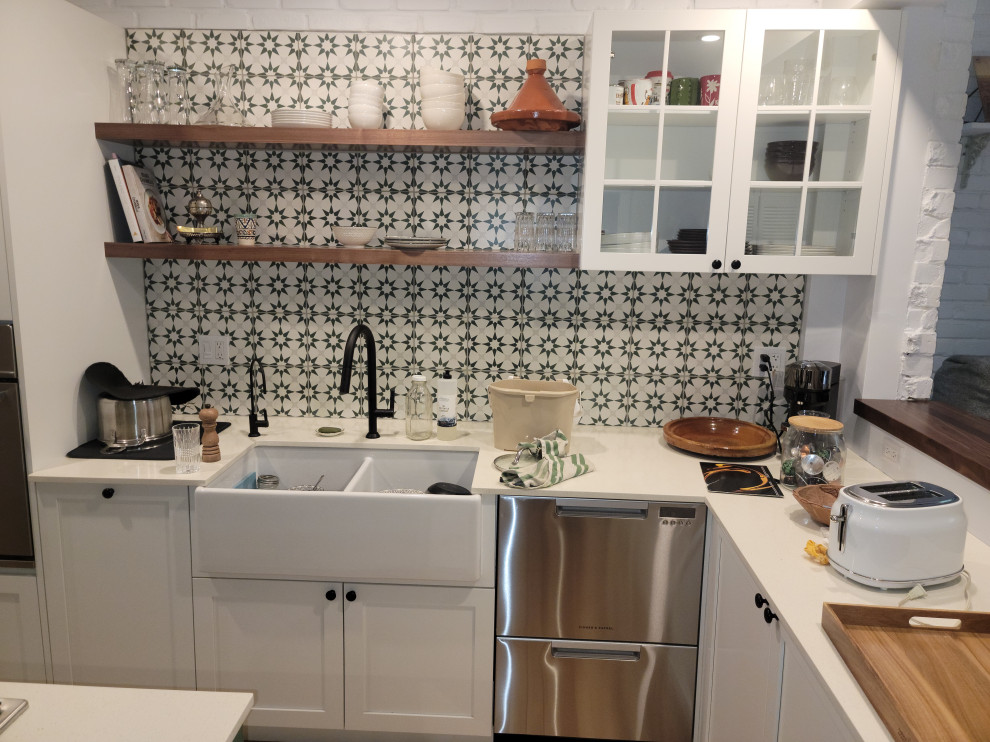 TWO TONE MODERN KITCHEN 1