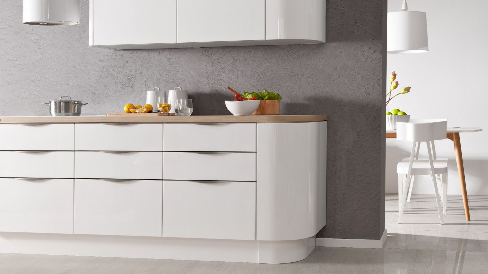 Kitchen - kitchen idea in Miami