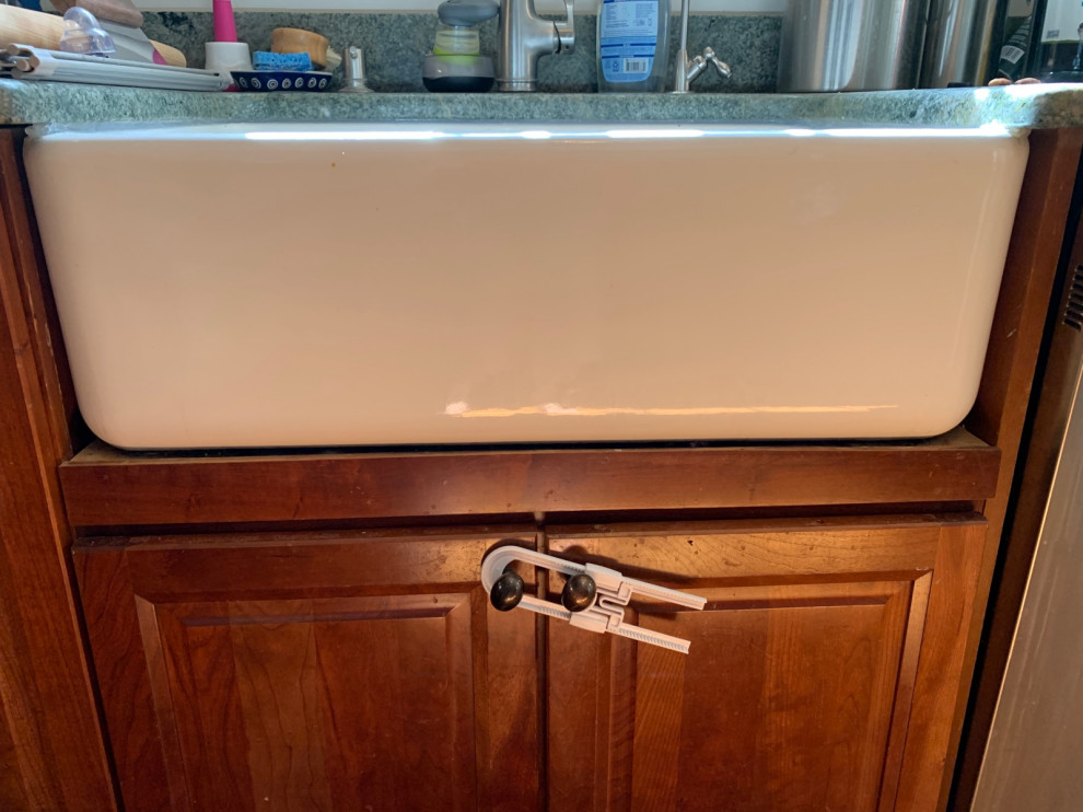 help with trim around farmhouse sink