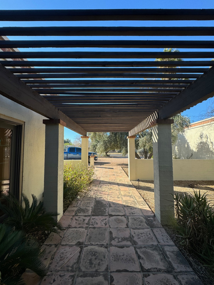 Entrance (before)