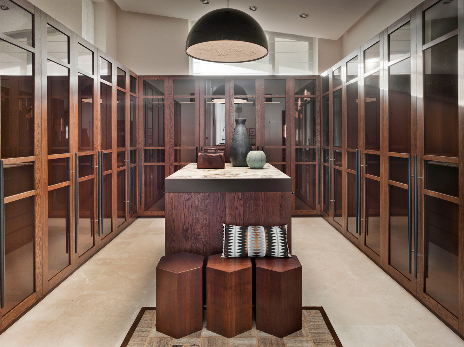 Дом-Питон в в коттеджном поселке «Никольская Слобода» по Новорижскому шоссе.