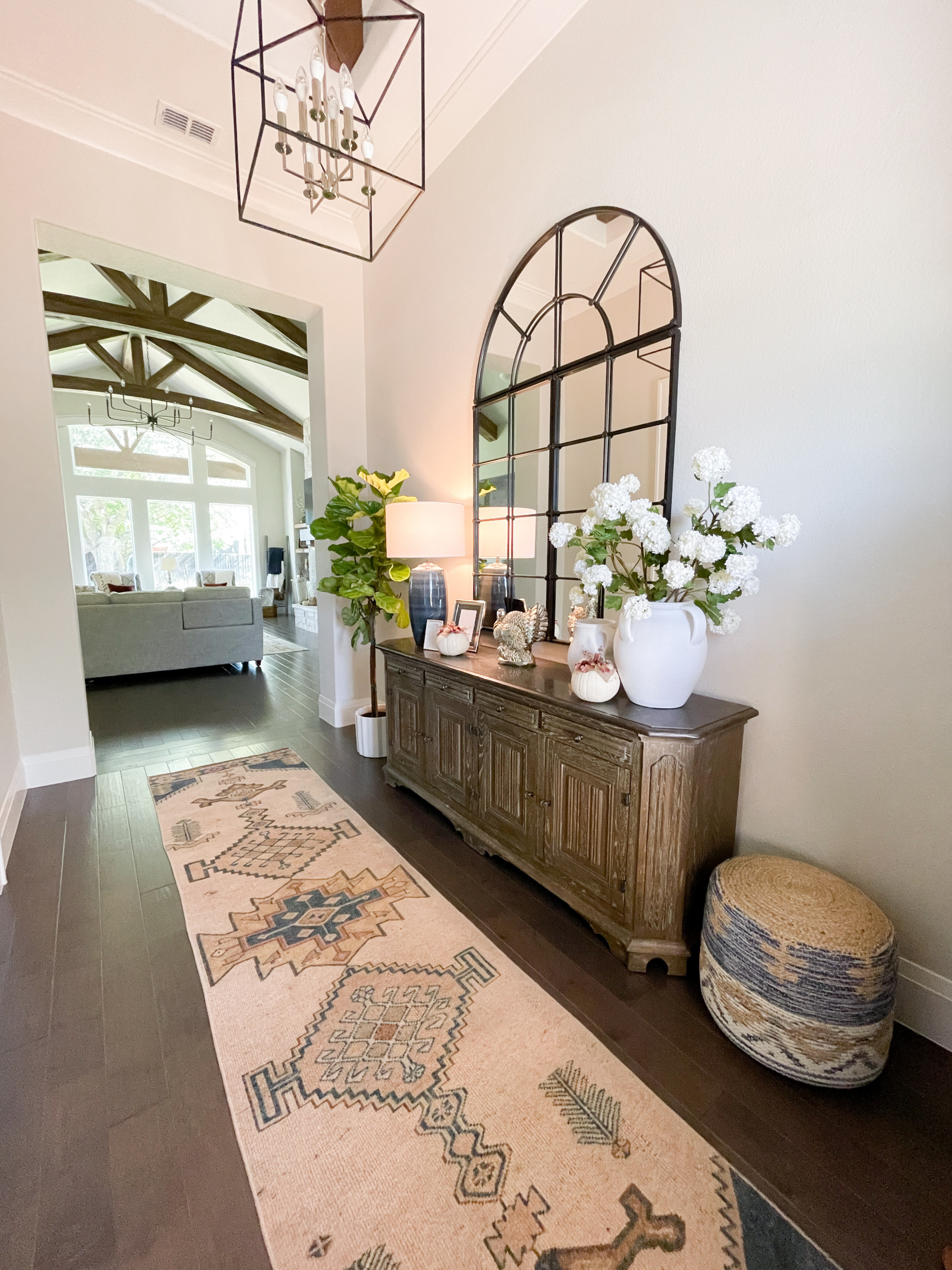 Lively Entryway