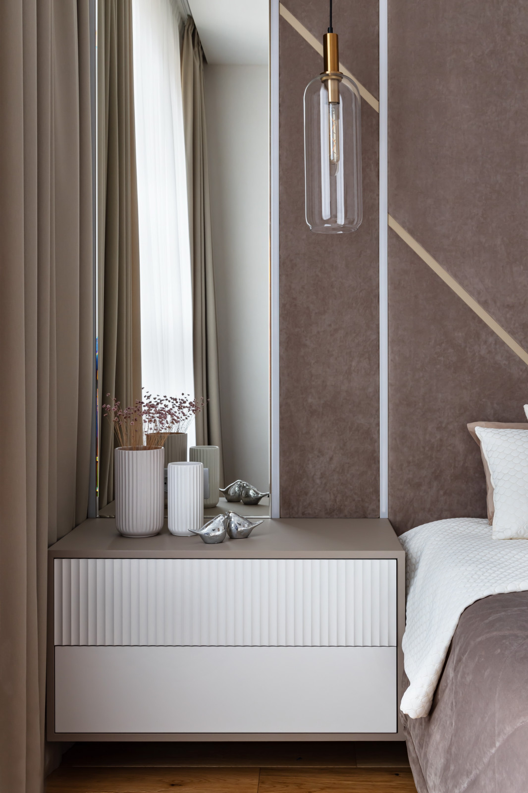 Нежная спальня в ЖК Макаровский