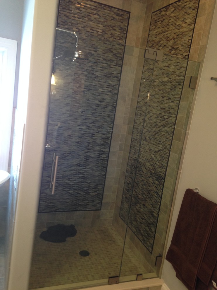 Transitional 3/4 beige tile and ceramic tile ceramic tile and beige floor alcove shower photo with beige walls and a hinged shower door