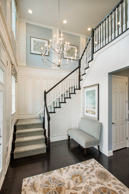 Regency at Monroe klassisch-modern