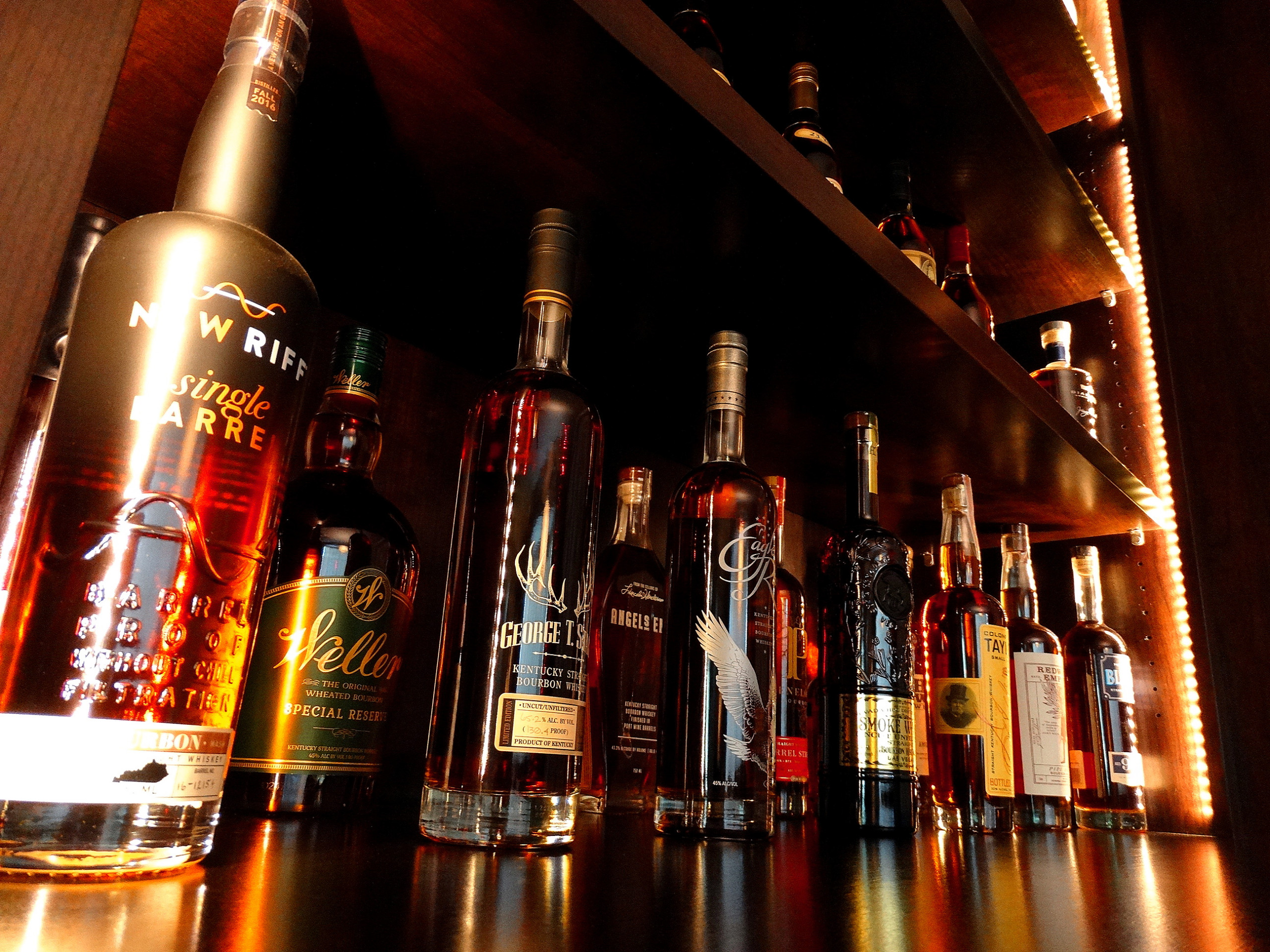 Wauwatosa Residence - Bourbon Bar