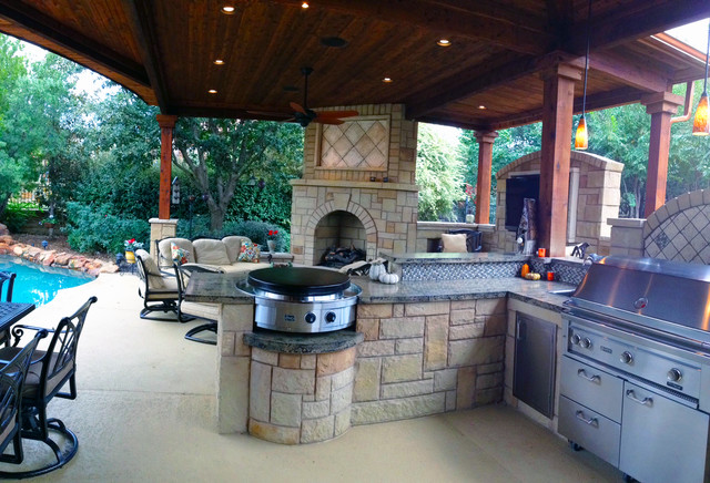 Outdoor Kitchen Installations with Evo Circular Cooktop - Traditional ...