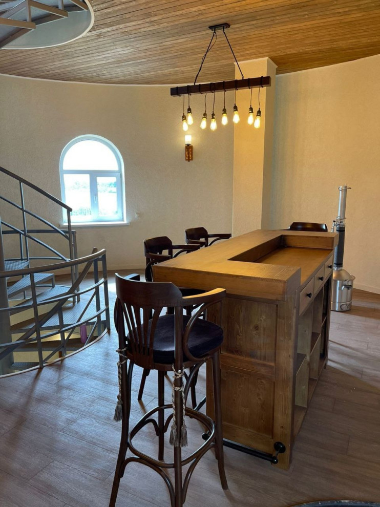 Этническая столовая группа для Мельницы в Этническом стиле