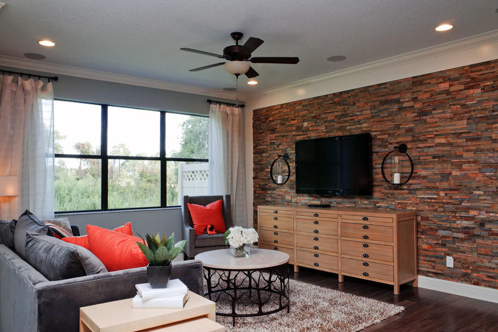 Contemporary family room in Tampa.