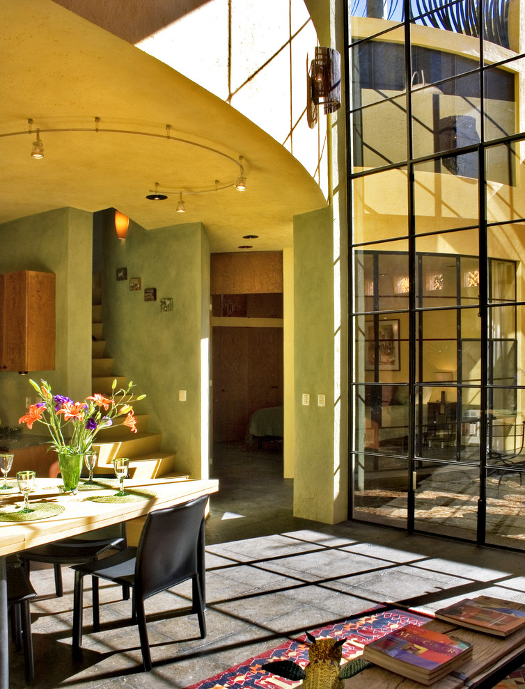 Photo of a modern dining room in Mexico City.