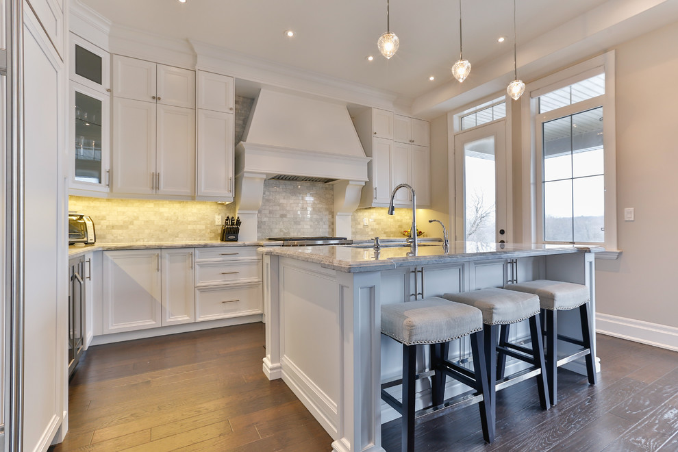 Inspiration for a transitional kitchen remodel in Toronto