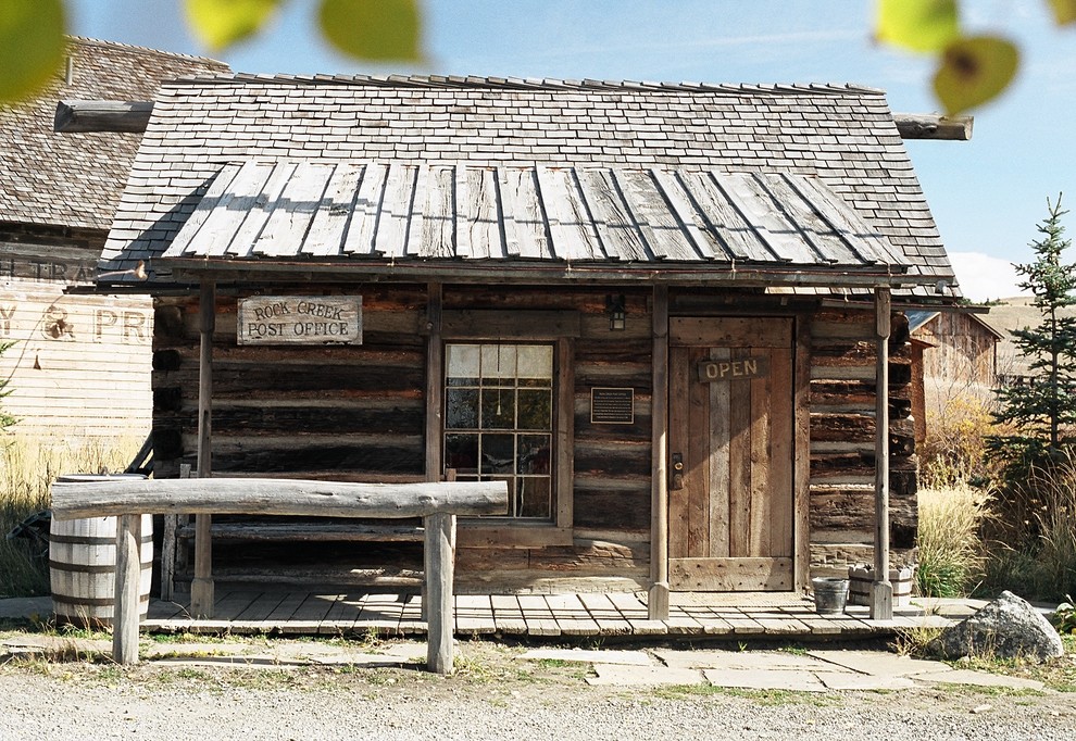 Home design - rustic home design idea