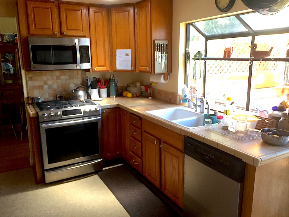 Rosemary Sprig & White