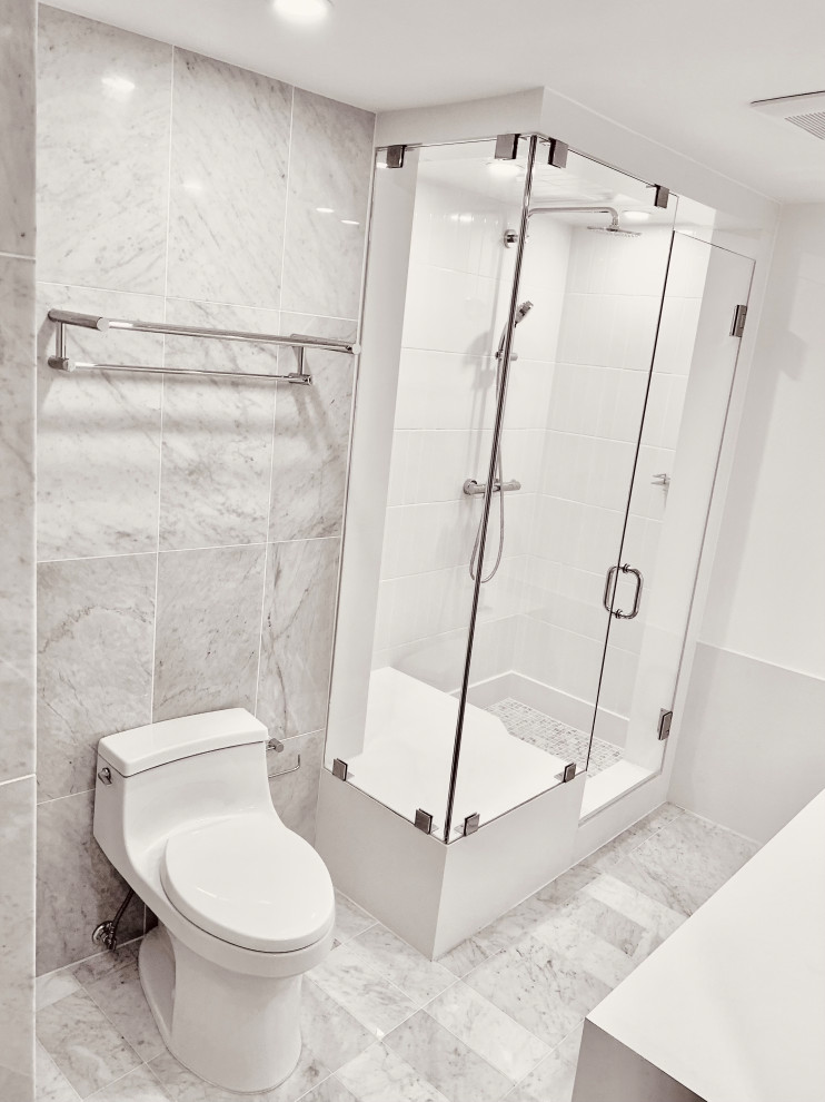 Crystal City High-Rise Bathrooms