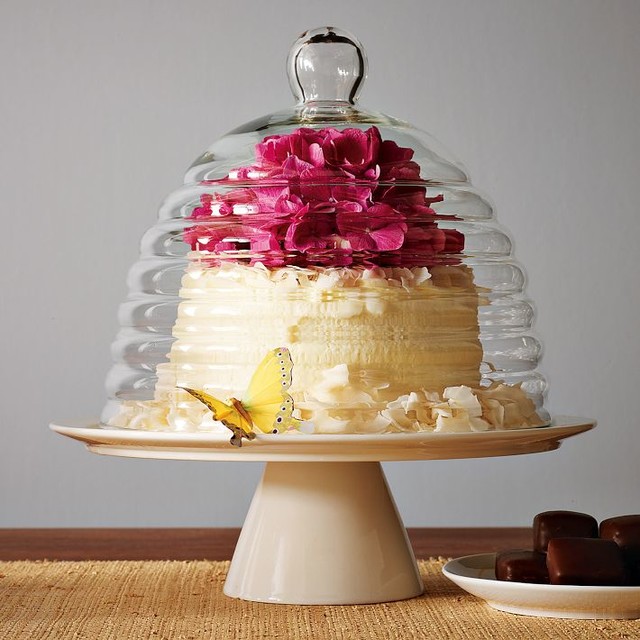 Guest Picks: Pretty Cake Stands