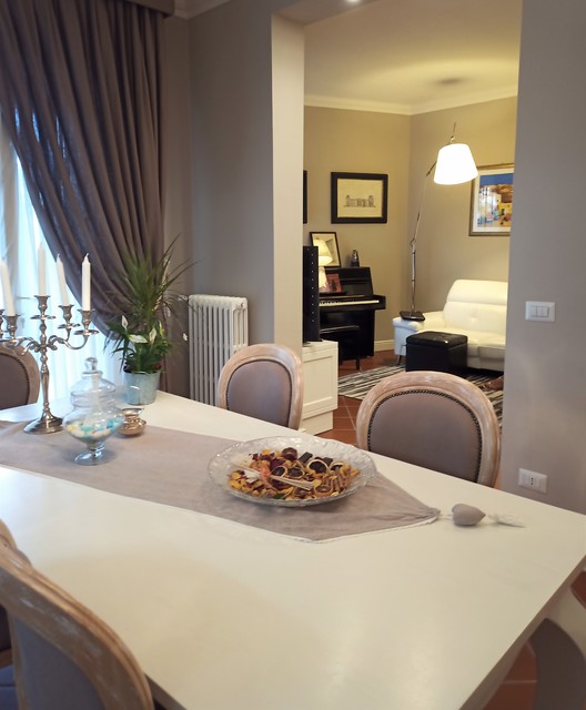 Introspezioni della zona giorno shabby-chic-style-dining-room