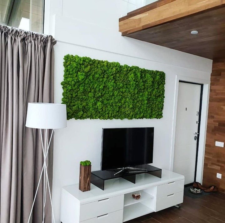 Выполнили декор стены в загородном доме в эко стиле