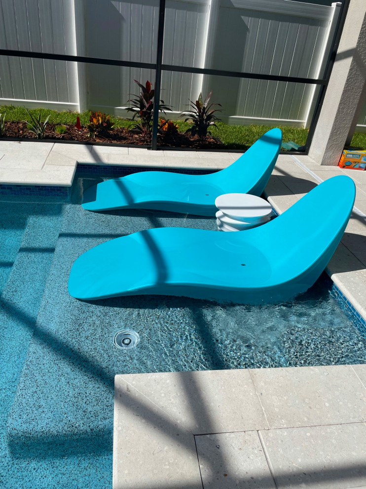 Winter Garden Contemporary with Bar Stools and Sun Ledge