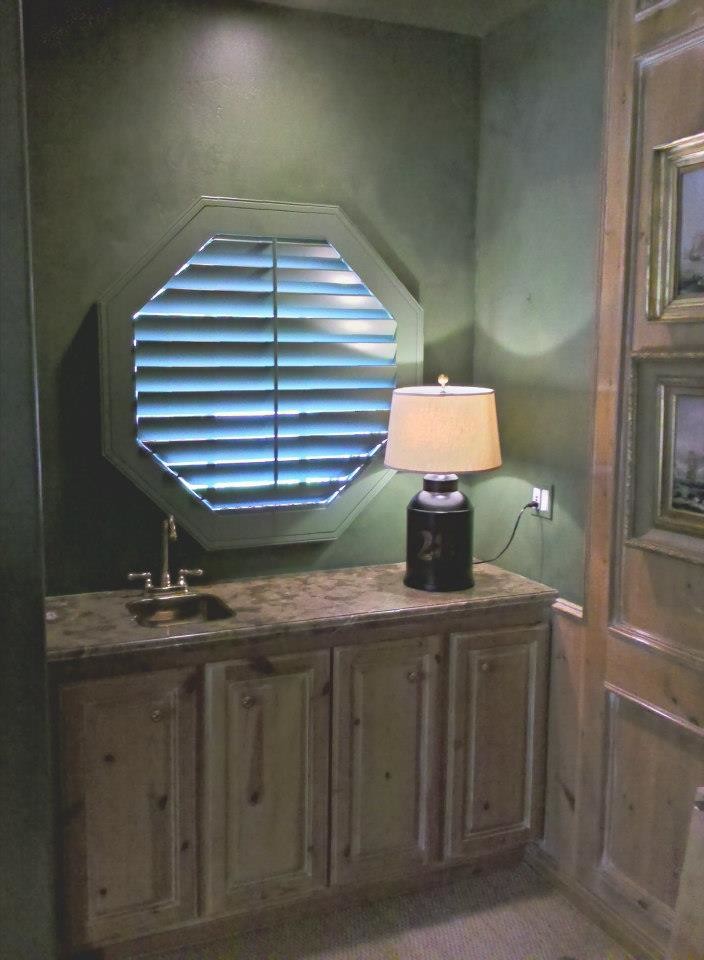 Inspiration for a transitional home design remodel in Orange County
