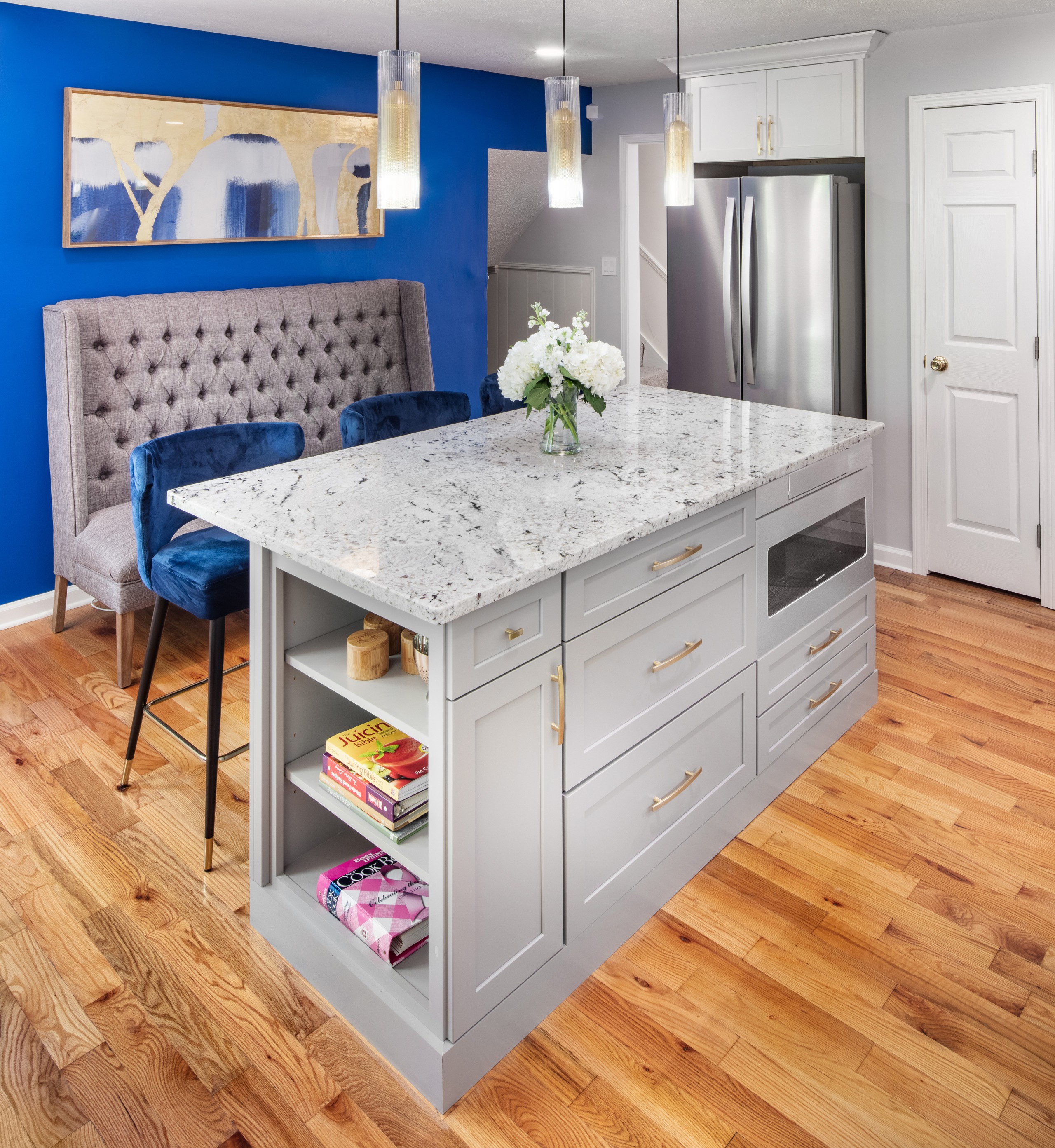 Kitchen With A Splash of Color!