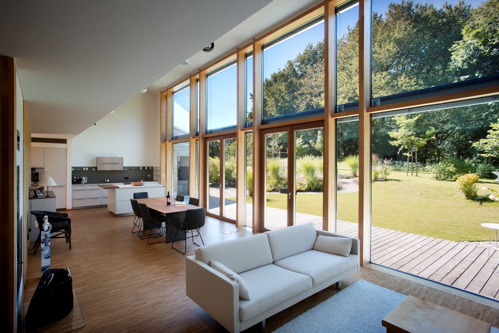 Остекление коттеджей