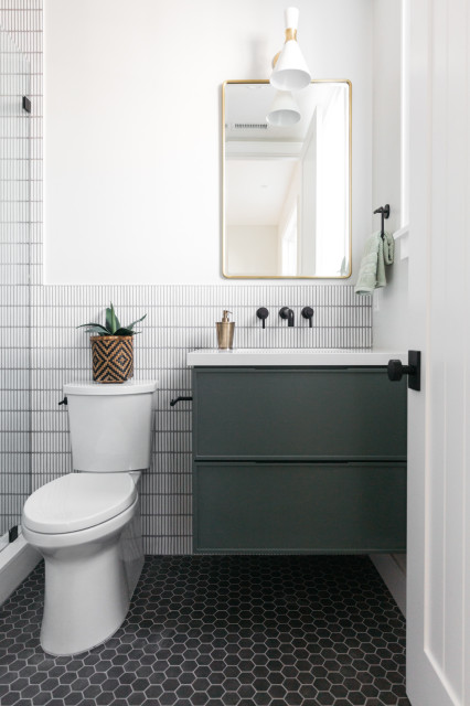 Mclaughlin country-bathroom