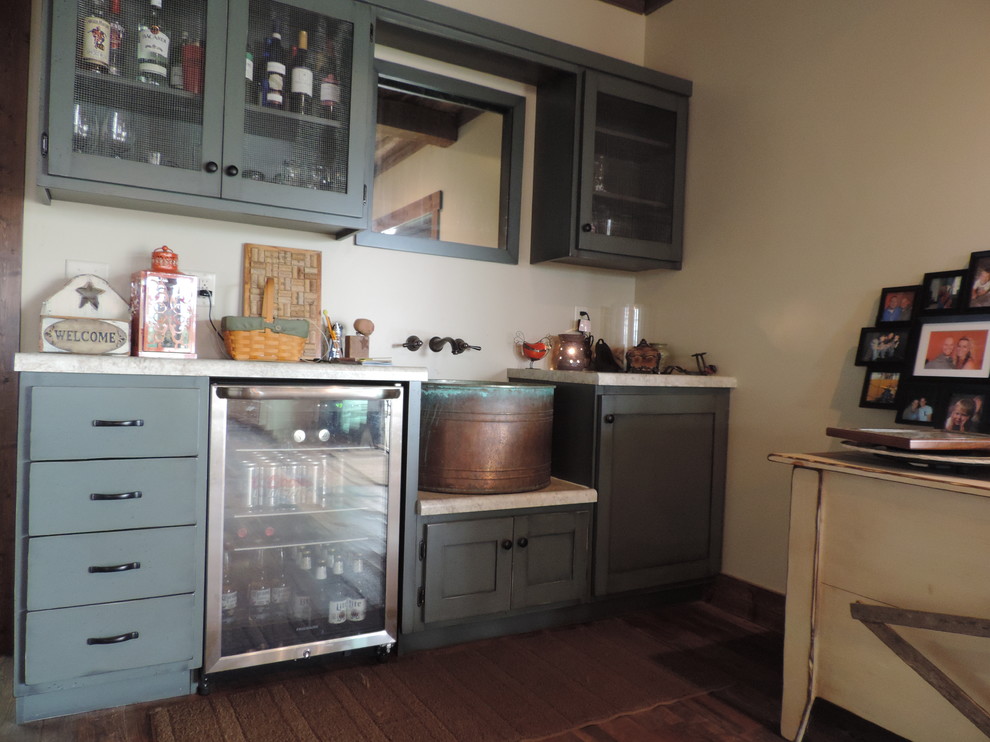 Kitchen - rustic kitchen idea