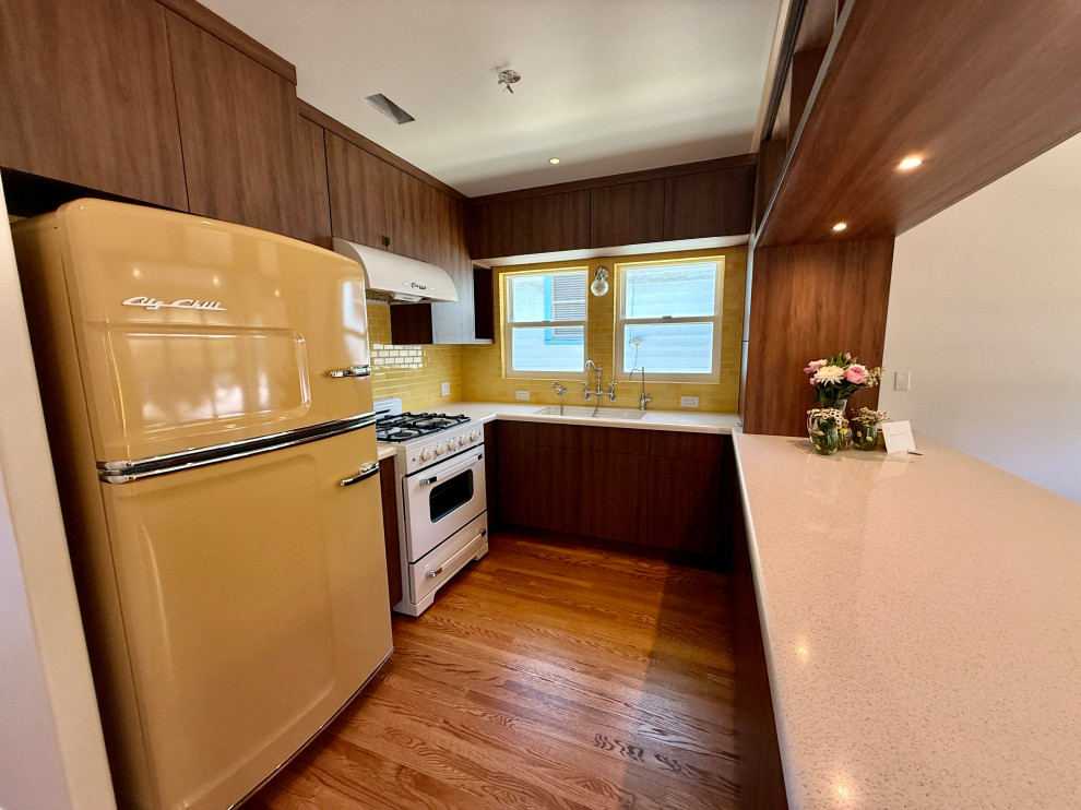 1980s-Inspired Beach Bungalow | Full Design + Remodel