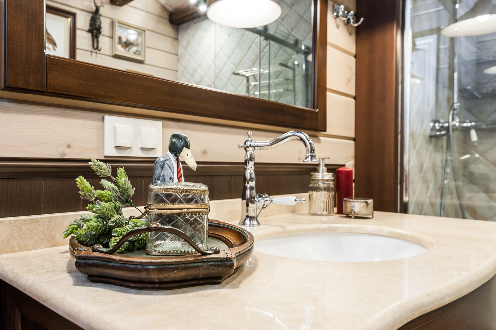 ДЕРЕВЯННЫЙ ДОМ В СТИЛЕ АНГЛИЙСКИЙ КАНТРИ.