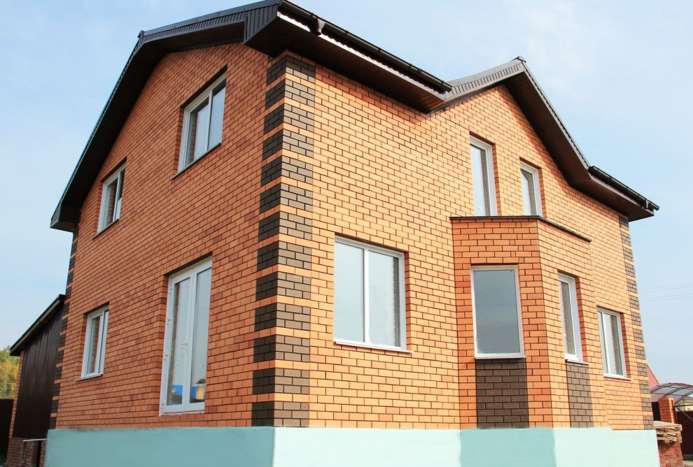 Облицовка частного дома с использованием керамического кирпича