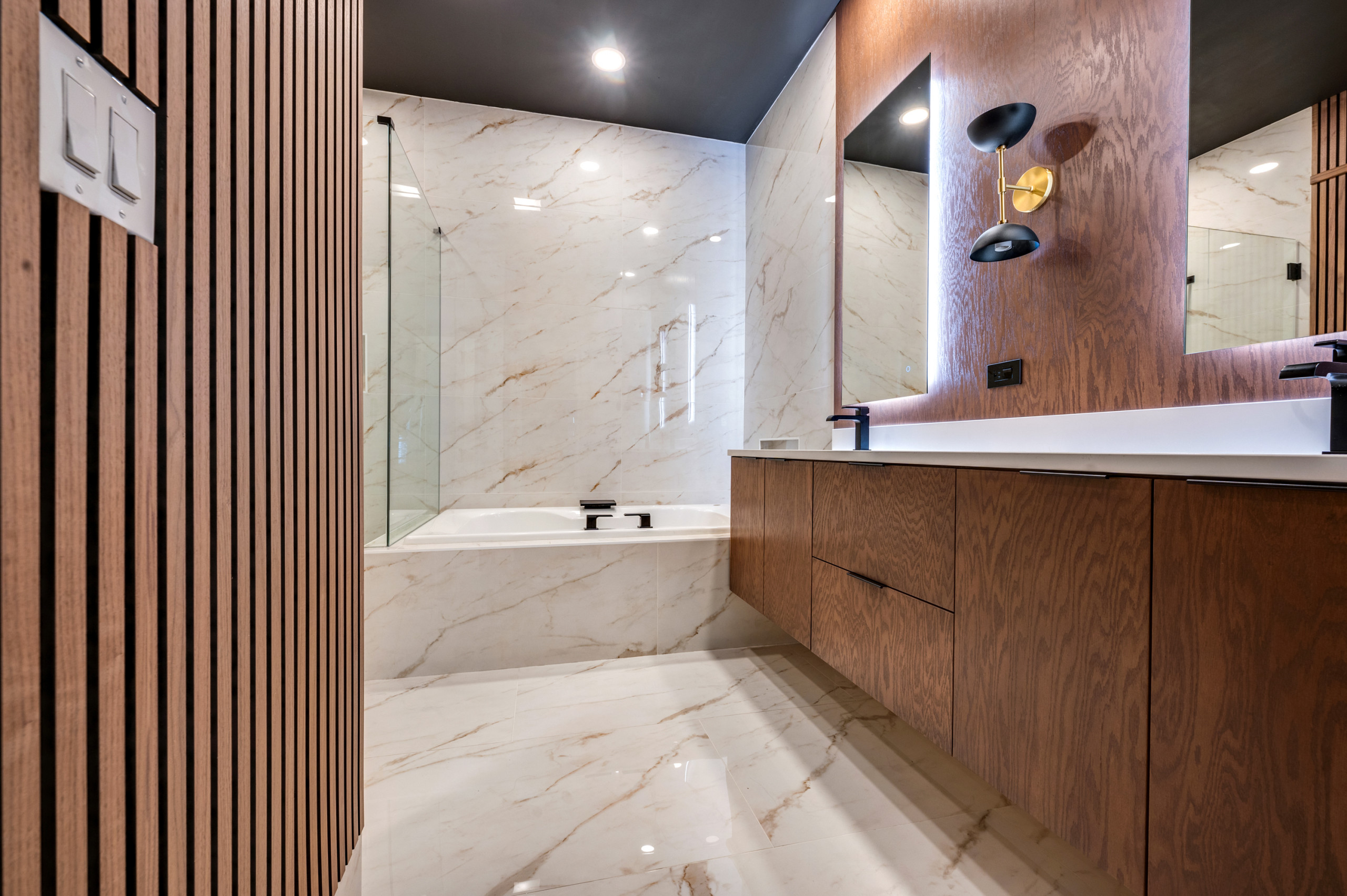 SOUTH ATLANTA MASTER BATH