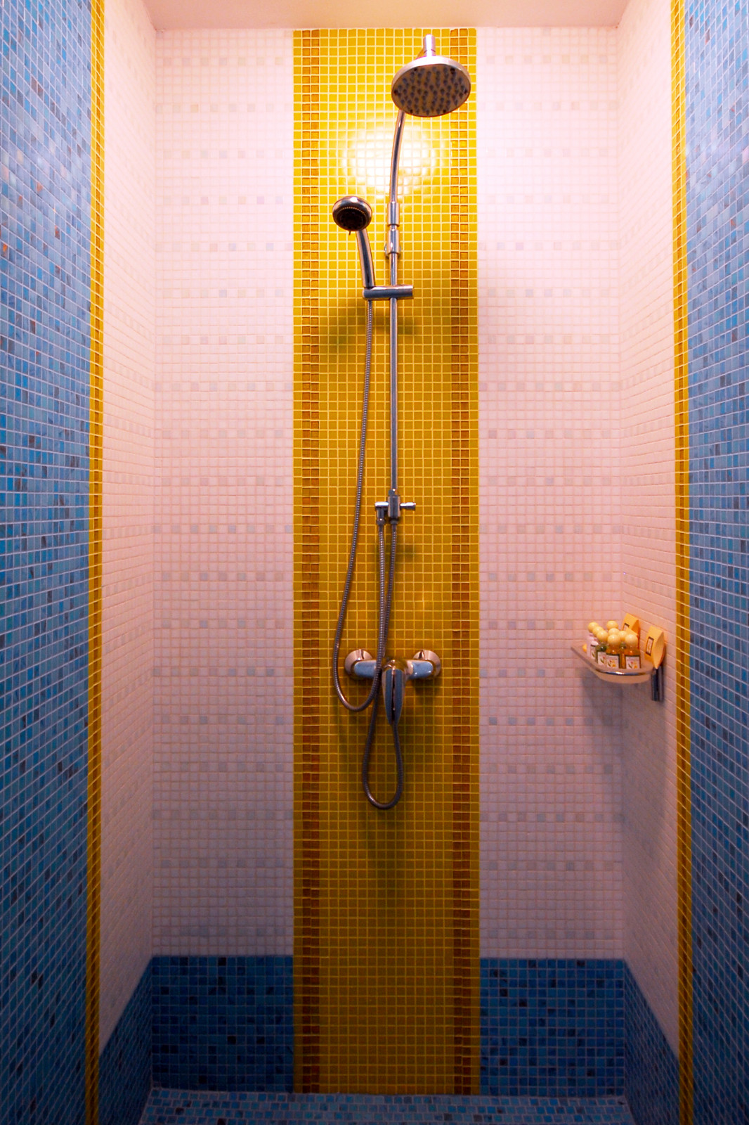 Бассейн в гостиничном комплексе