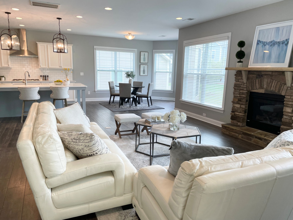 Example of a transitional home design design in Charlotte