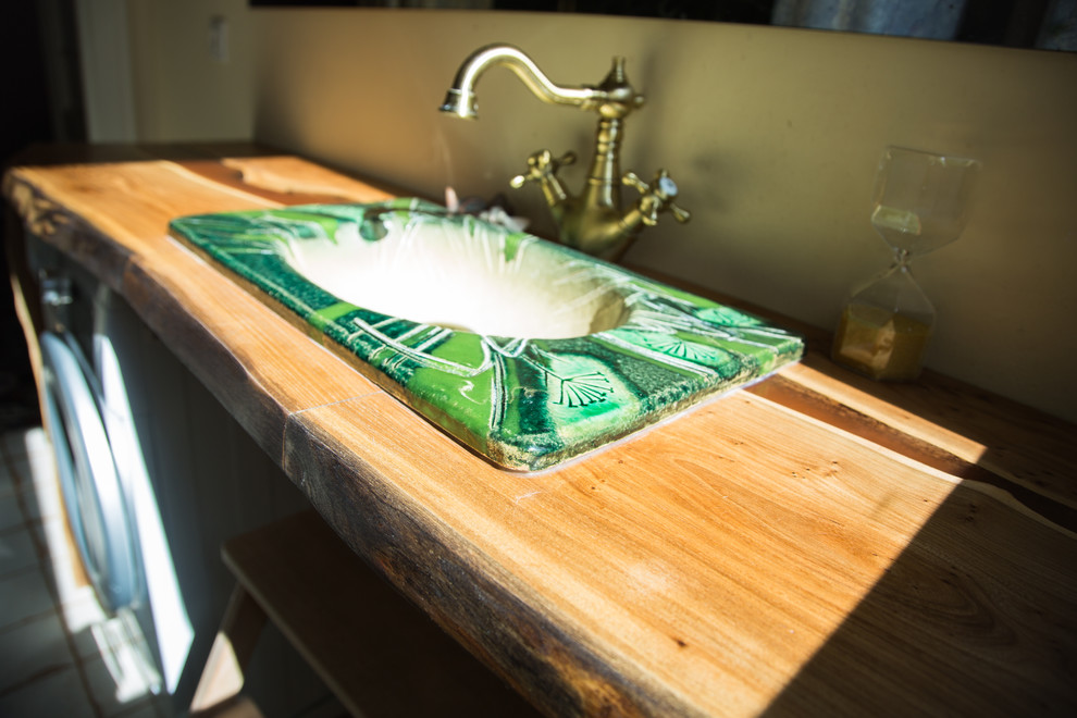 Столешница в ванную комнату (с вырезом под стиральную машину)